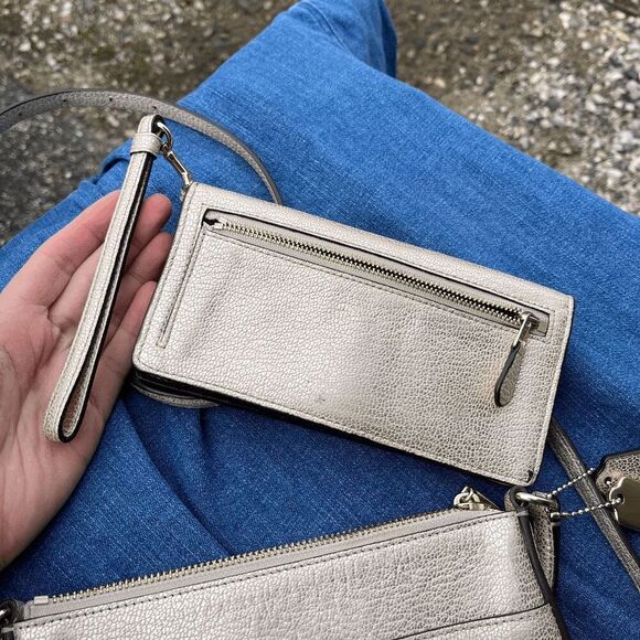 CoachβGold Pebbled Leather Crossbody & Matching Wallet, Retired Set - Picture 2 of 16